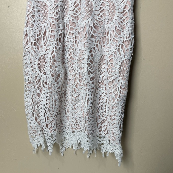 Ivanka Trump White Floral Lace Cocktail Dress with Pink Lining, Size 4 - Picture 5 of 11